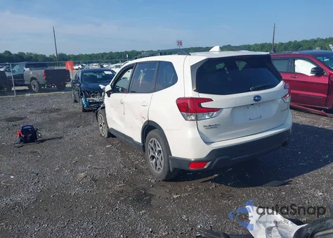 2020 Subaru Forester Premium z USA, uszkodzony, nr VIN JF2SKAJC0LH592072